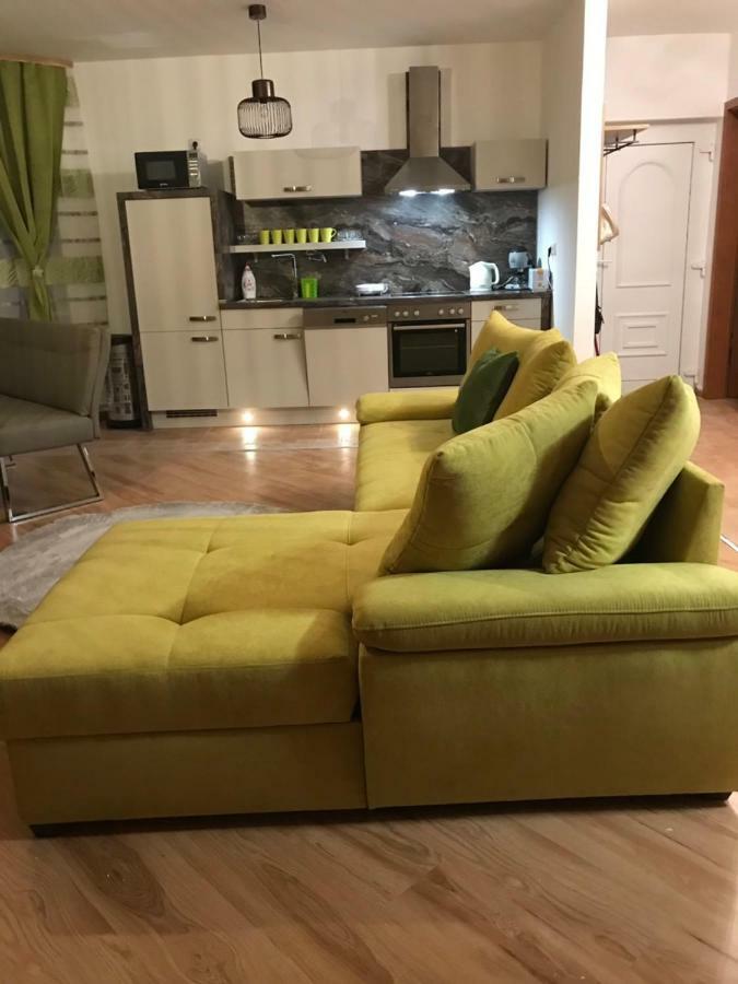 Diamond House Apartment Hajduszoboszlo Bagian luar foto